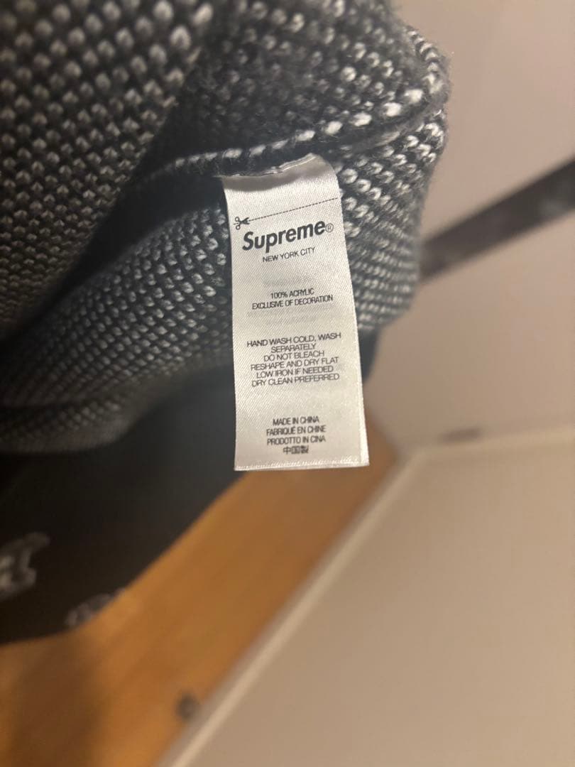 限定モデルSupreme Blow クルーネックセーター S - メルカリ