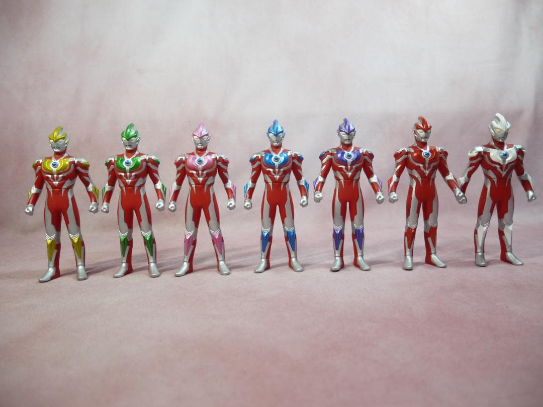 ウルトラマンギンガ セブンカラーズコレクション 全7体 限定ソフビ
