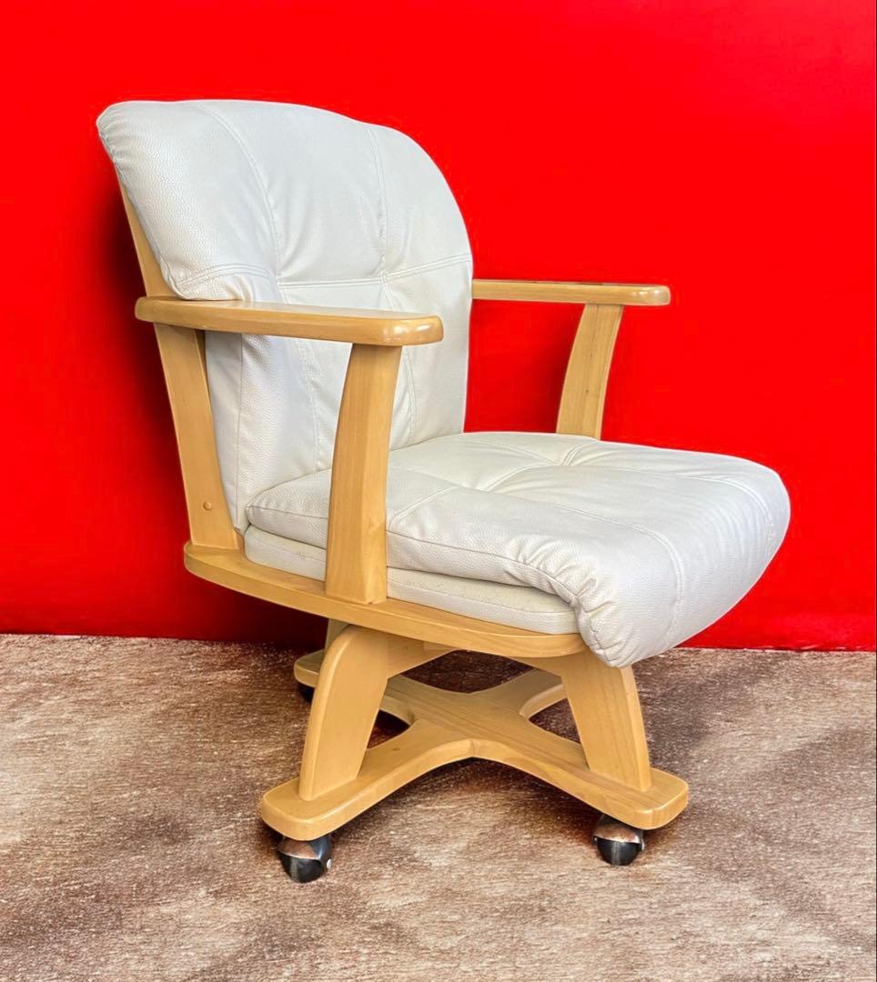 安心のたのメル便★家具の町大川『関家具』のキャスター付き高級ダイニングチェア① 安心のたのメル便☆家具の町大川『関家具』のキャスター付き