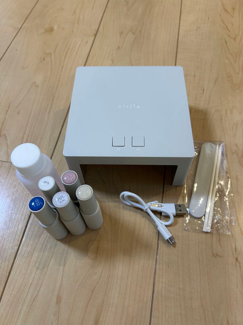 cirila ネイルケアセット　ネイルカラー3本付き シリラ ジェルネイルキット＋3カラー | オンラインショップ｜cirila