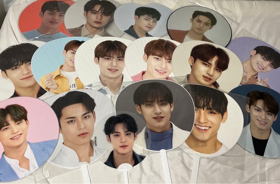 ミンギュ うちわ セット セブチ SEVENTEENの通販はau PAY マーケット