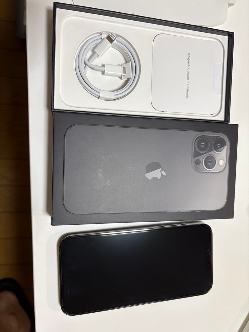Apple iPhone 13 ProMaxグラファイト 本体 Amazon.com: Apple iPhone 13 Pro Max, 256GB, Graphite - Unlocked