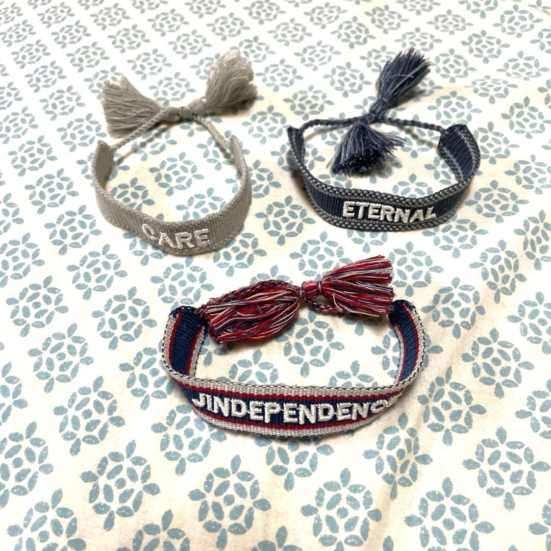 美品 赤西仁 ミサンガ 3本セット - メルカリ