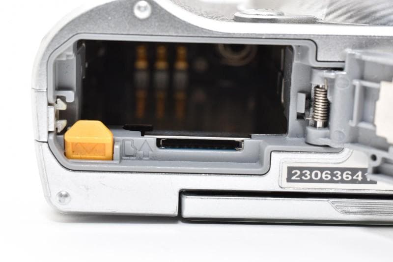 Nikon 1 J5, 1 NIKKOR 18.5mm F/1.8（付属品あり）