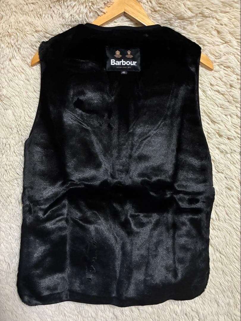 新品 タグ付きBarbour 黒 ファーライナー インナーベスト 40 ブラック