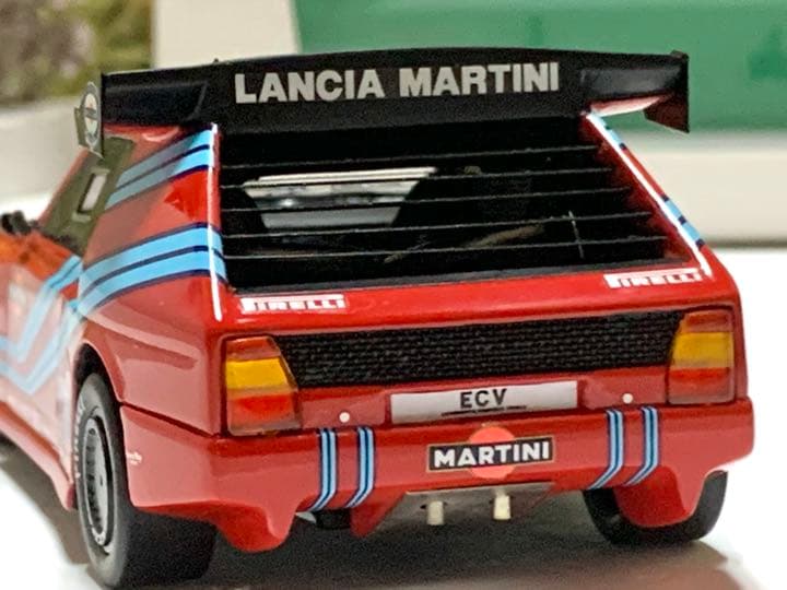 ビザール 1/43スケール レジン製ミニカー ランチア ECV1 激レア - メルカリ
