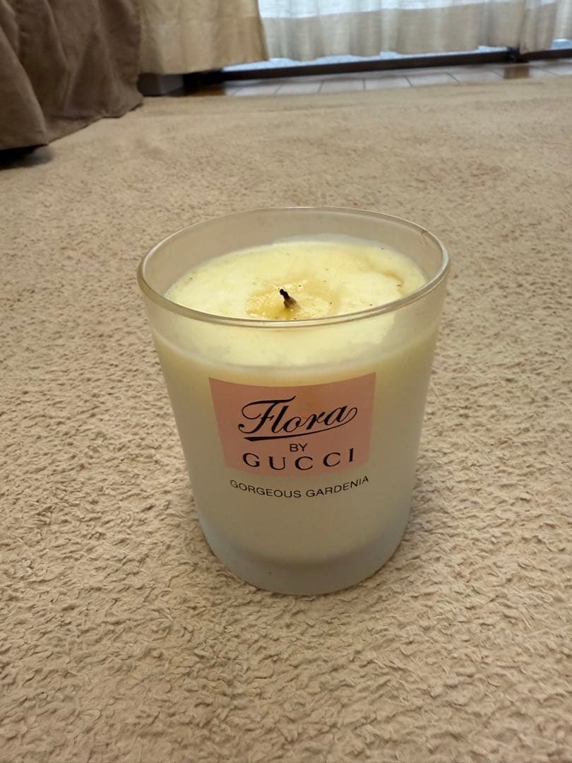 Flora by Gucci Gorgeous Gardenia キャンドル Introducing the beautiful new Gucci Flora fragance, the Gorgeous