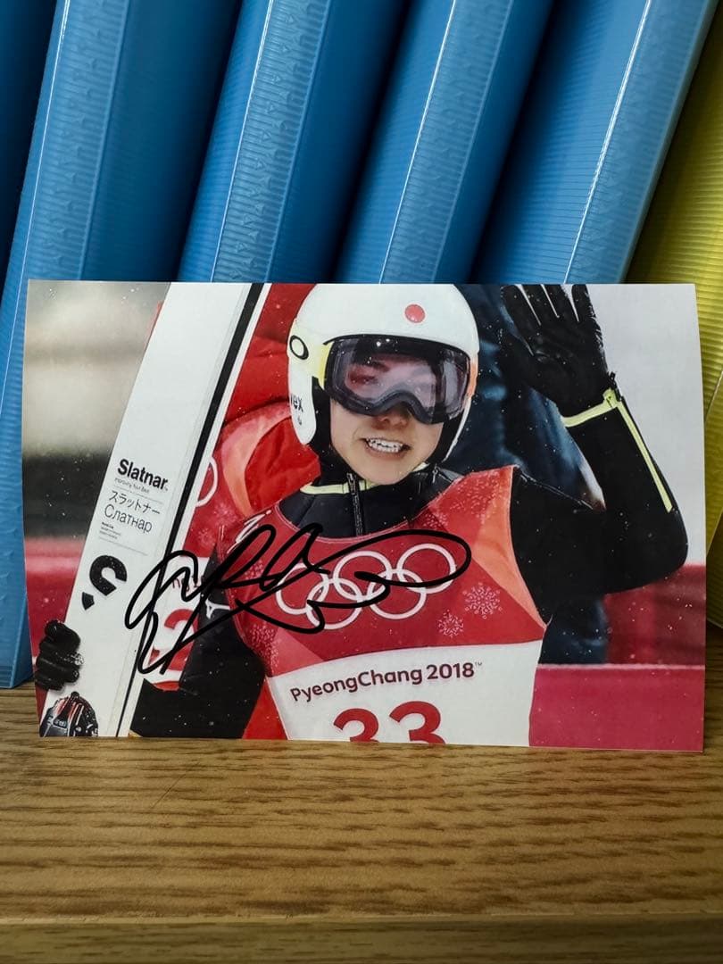 スキージャンプ 高梨沙羅 直筆サイン入り写真 ④ ミラノオリンピック ミラノ五輪 真っ黒な画面」から4年 高梨沙羅がミラノ五輪で飛ぶ理由 | 毎日新聞