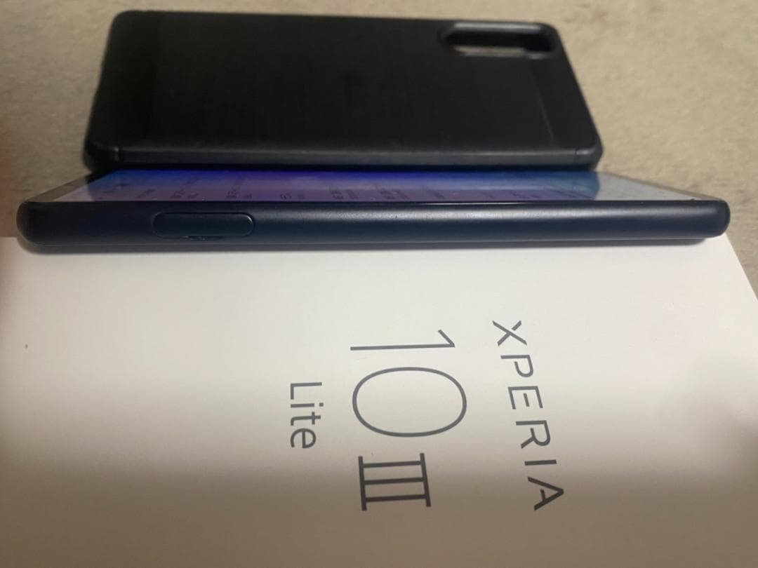 美品】Xperia 10 III Lite SIMフリー 画面割無しの通販はau PAY