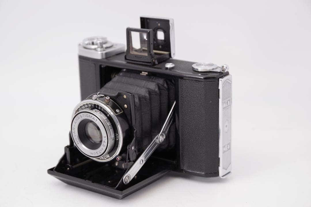 フィルムカメラ ZEISS IKON Ikonta 521/16 Ikonta 521/16 - Camera-wiki.org - The free camera encyclopedia