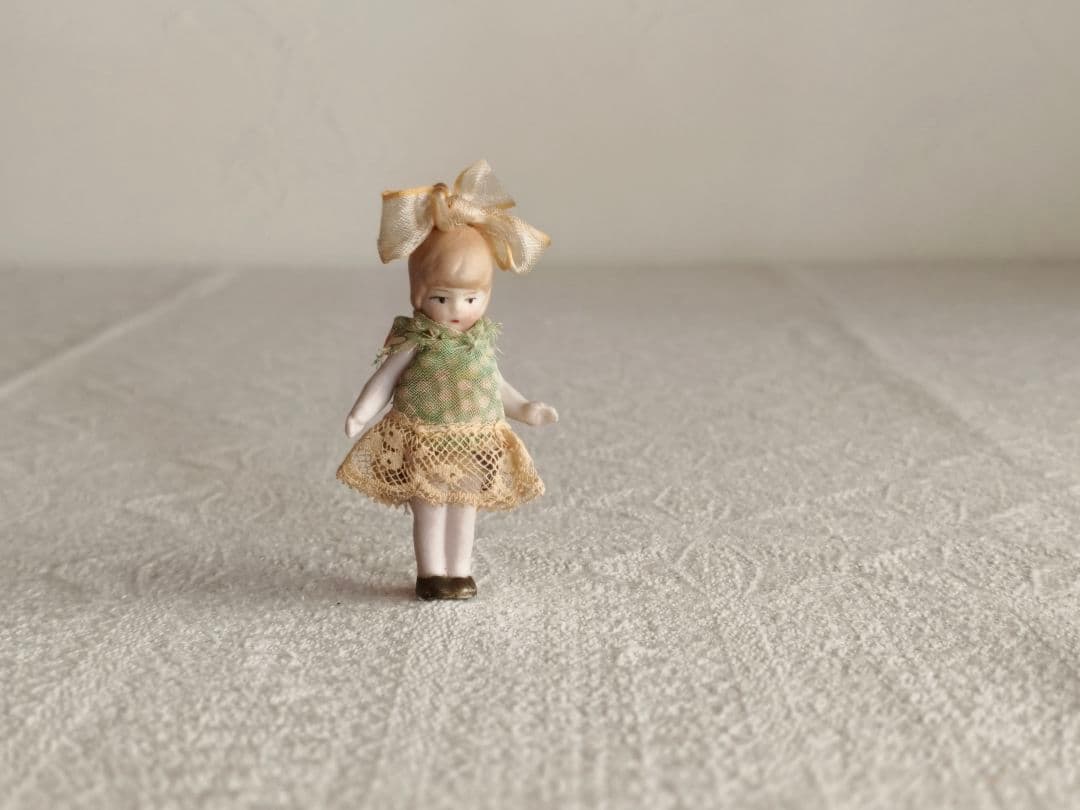 antique doll ୨୧ ジャーマン ビスクドール 可愛い 赤ちゃん - メルカリ