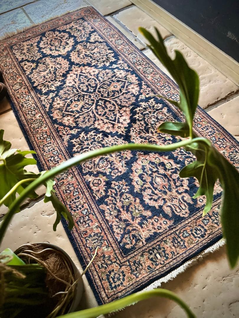 トライバルラグ　ヴィンテージラグ　ペルシャ絨毯　サルーク　ヴィレッジラグ　美品 140x84cm トライバルラグ ヴィンテージラグ 手織り ペルシャ絨毯