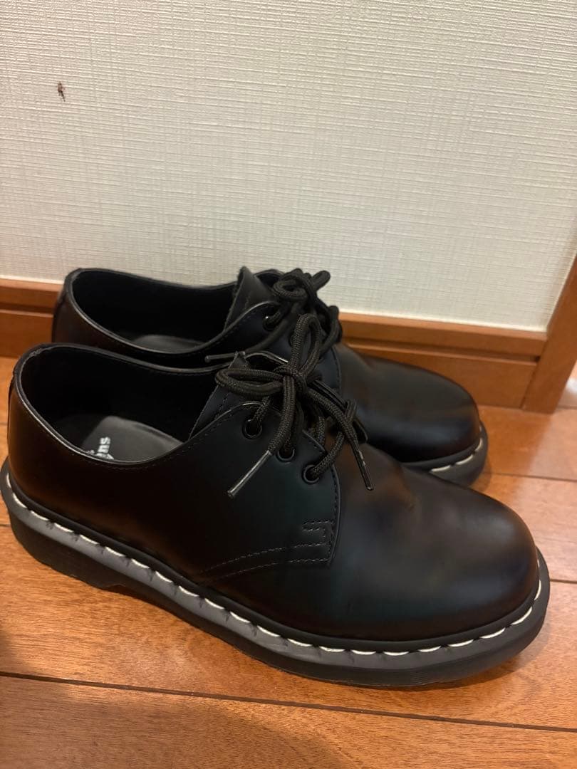 美品✨Dr.Martens 1461 ホワイトステッチ 3 ホール シューズ 楽天市場】ドクターマーチン 3 ホール シューズ Dr.Martens 1461 WS 3