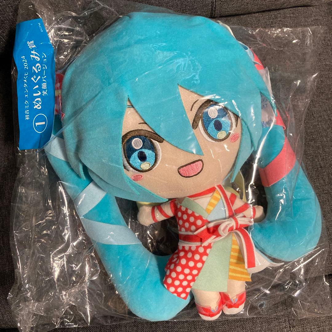 ローソンくじ 初音ミク ぬいぐるみ① - メルカリ