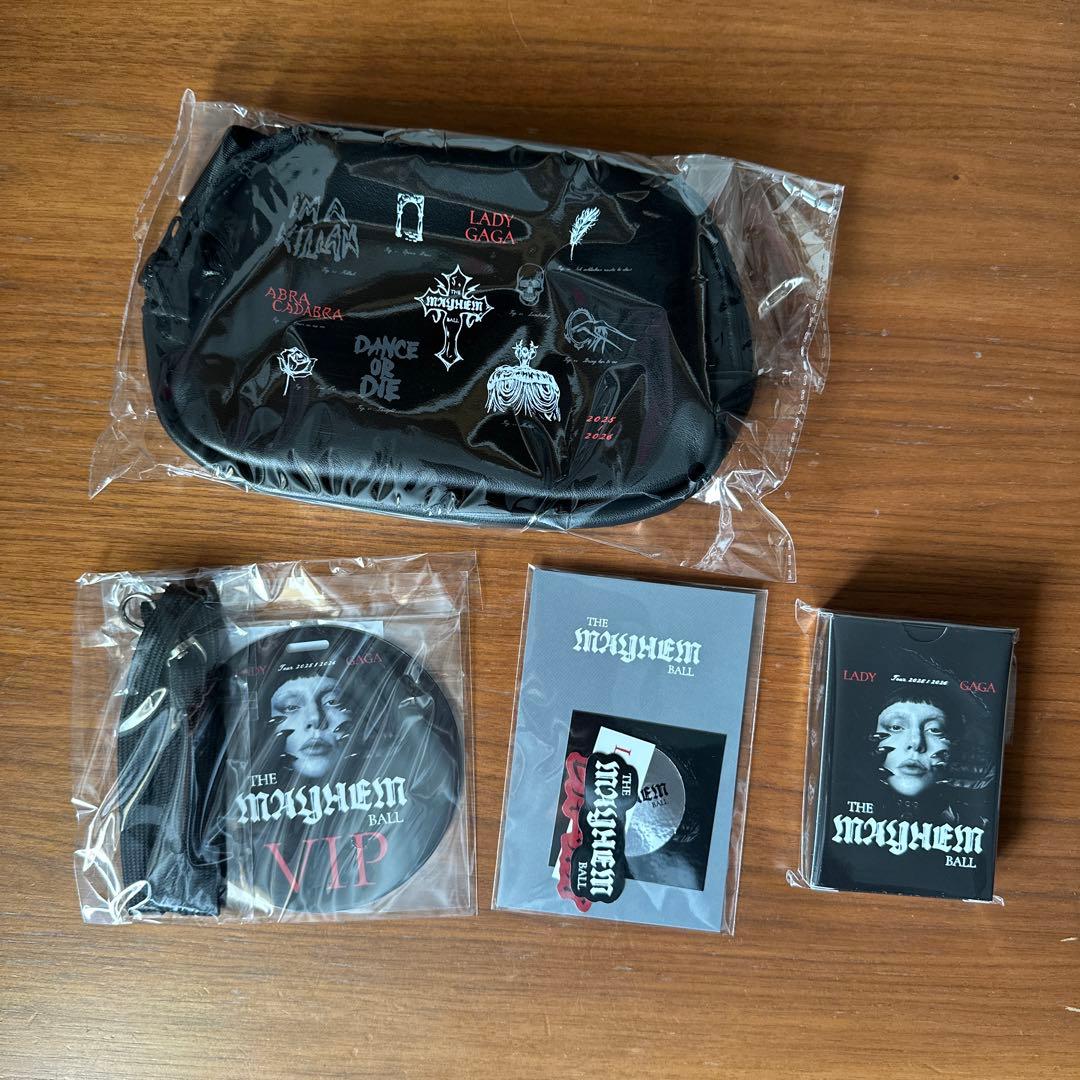 Lady Gaga VIP SILVER MAYHEM ガガ グッズ 限定 - メルカリ