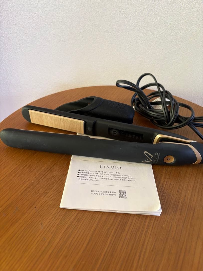 美品★絹女 DS-200BK ストレート ヘアアイロン 海外対応 デンキチWeb / KINUJO 絹女 キヌージョ KINUJO W -worldwide model