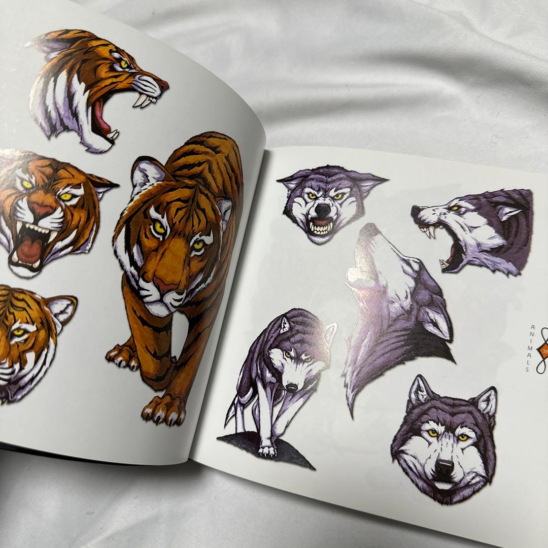 洋書 参考書 Tattoo Johnny:3000 Tattoo Designs - メルカリ