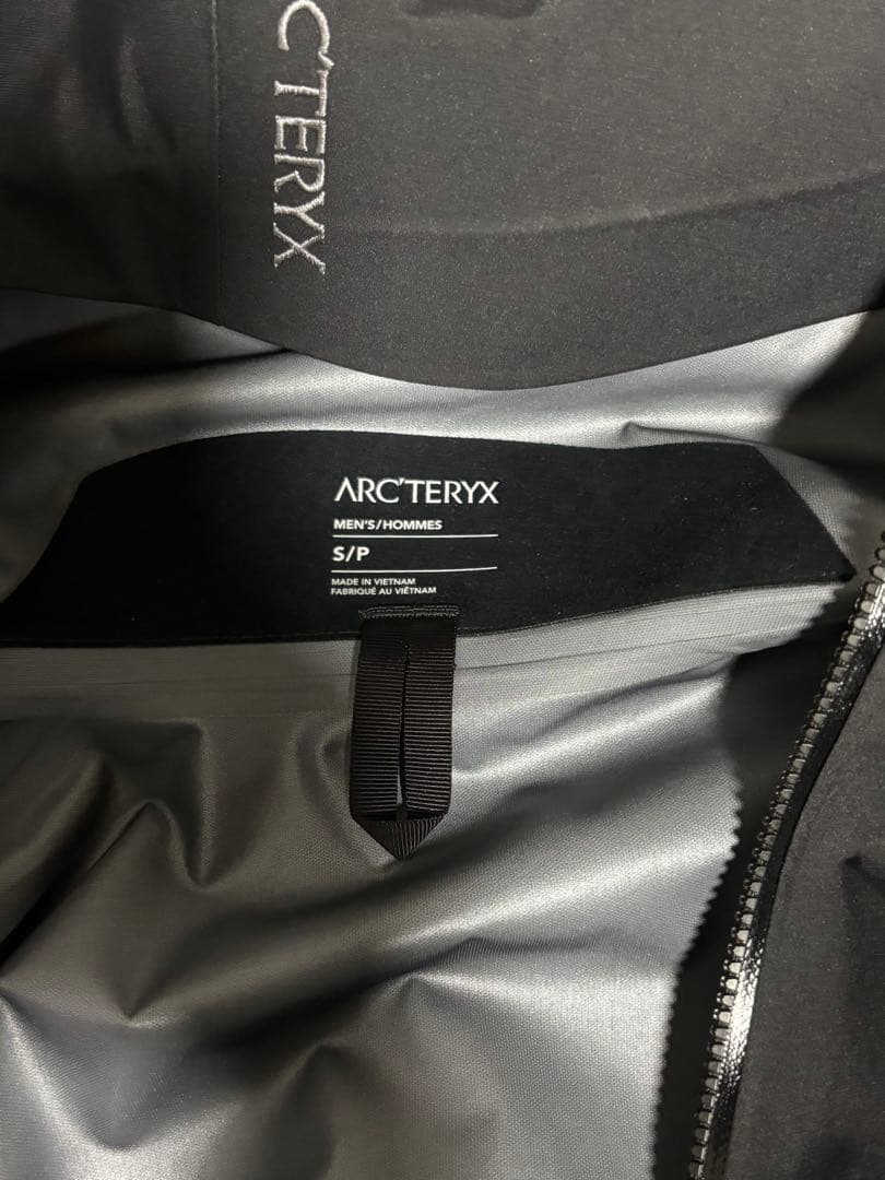 ジャケット・アウター ARC'TERYX Beta Jacket \"Black\"