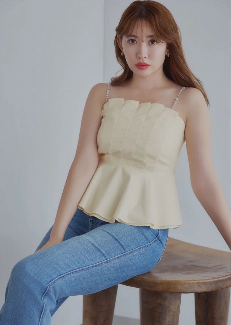 トップス Pearl-Strap Frill Top herlipto Knotted Strap Frill Detail Top And Hot Pants Co-Ord Set In Cream