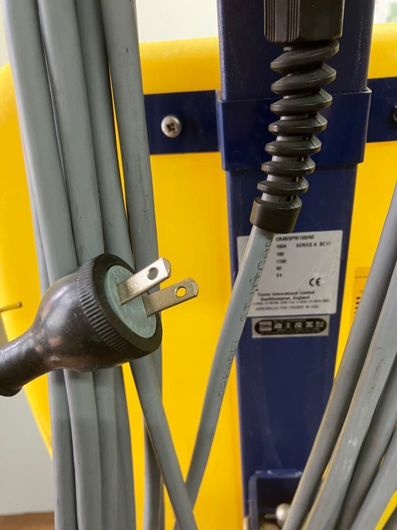 蔵王産業 スプレーバルチャー CR48 スリーブラシ式カーペット洗浄機