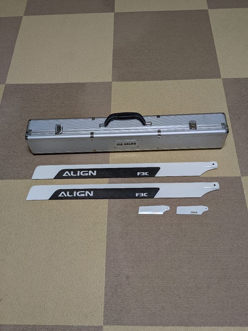 ALIGN　メインロータ　全長715ミリ F3C用新品未使用(ロータケース付) ロード アルミスーツケース (TSAロック付) L シルバー - アウトドア