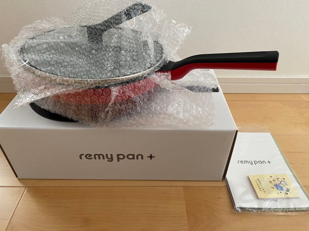 レミパンプラス　レッド　新品 Amazon｜remy レミパンプラス ツール4種セット 24cm (レッド) 深型
