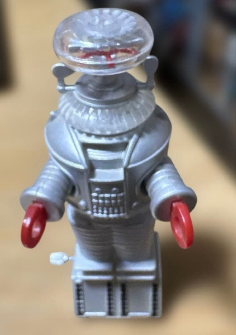 宇宙家族ロビンソン』に登場するロボット「フライデー」のゼンマイ