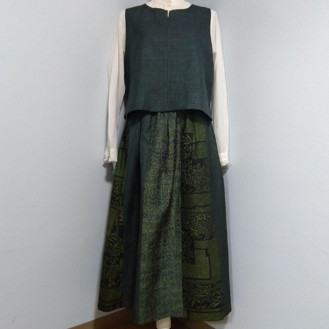 楊貴妃　2026J013 着物リメイク　大島紬　パッチワークのセットアップ アンティーク大島紬のパッチワークコート 青 リバーシブル 着物