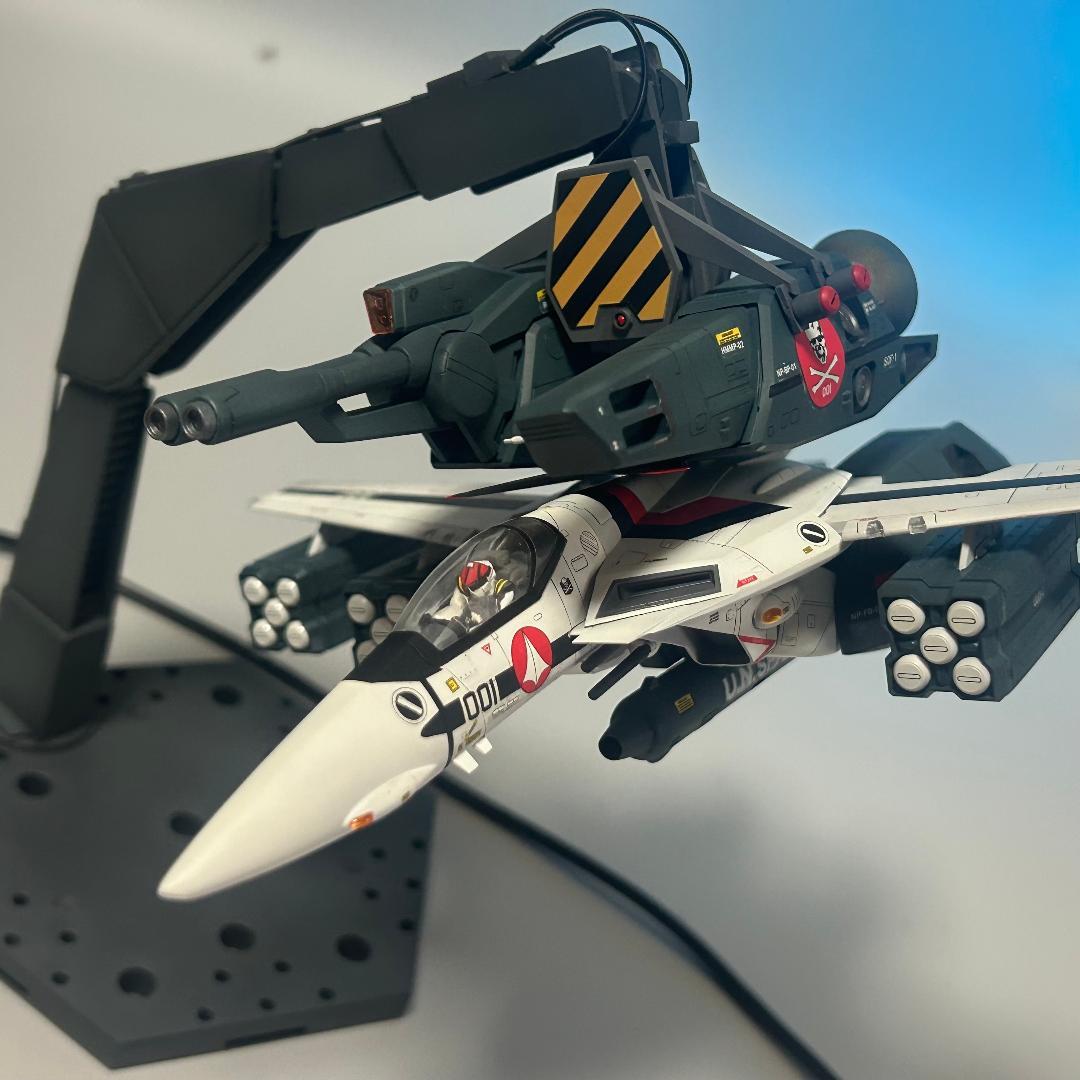 ぽーぼる様専用】VF-1バルキリー 塗装済完成品 - メルカリ