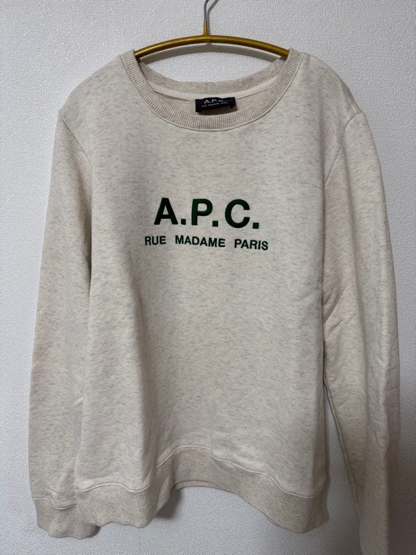 A.P.C. ロゴ スウェット ベージュ A.P.C.（アーペーセー） ロゴスウェットトレーナー メンズ フロッキー