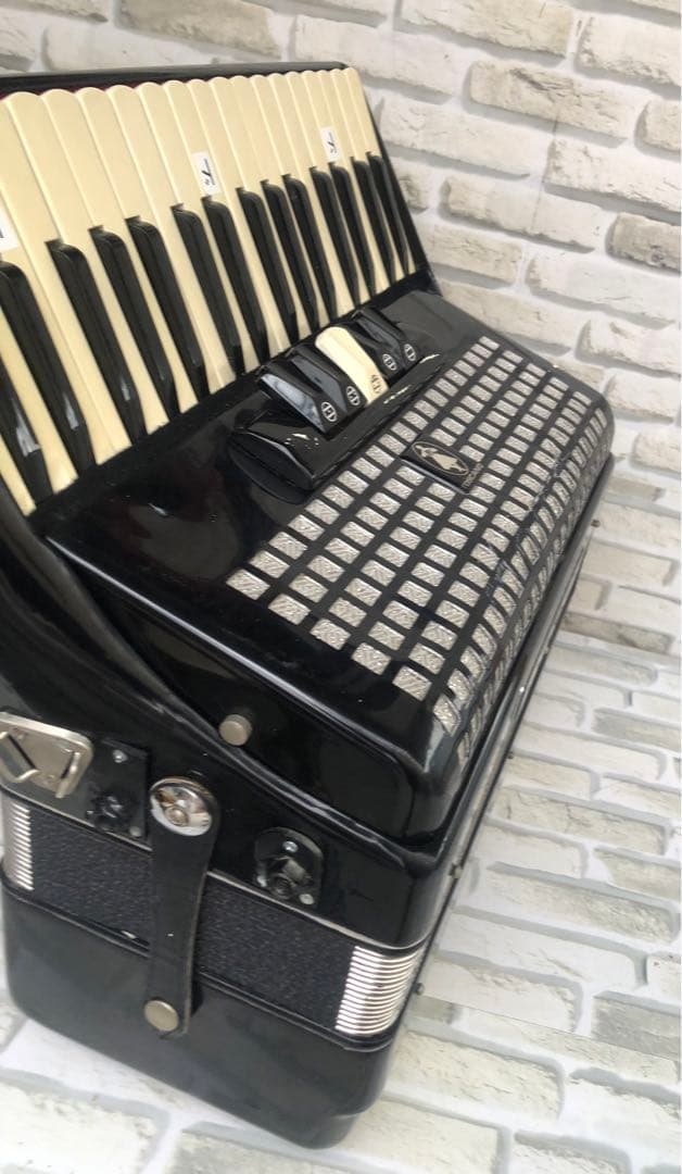 TOSCANO アコーディオン (A164)