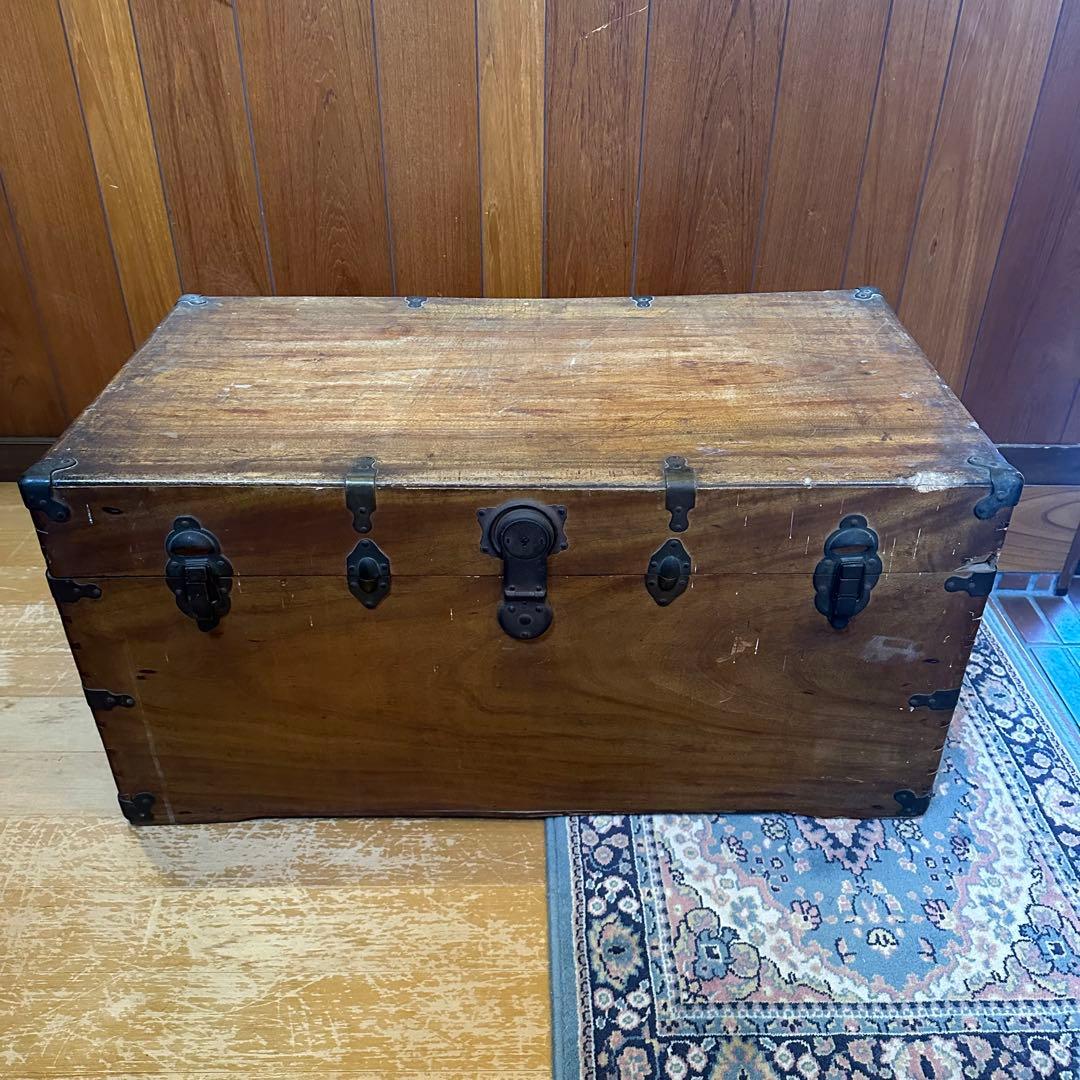 最終値下げ！アンティーク　木製トランクケース　長持　木箱 Amazon｜Aoakua 鍵付き 超特大 トランク型 収納ボックス 大型 木箱