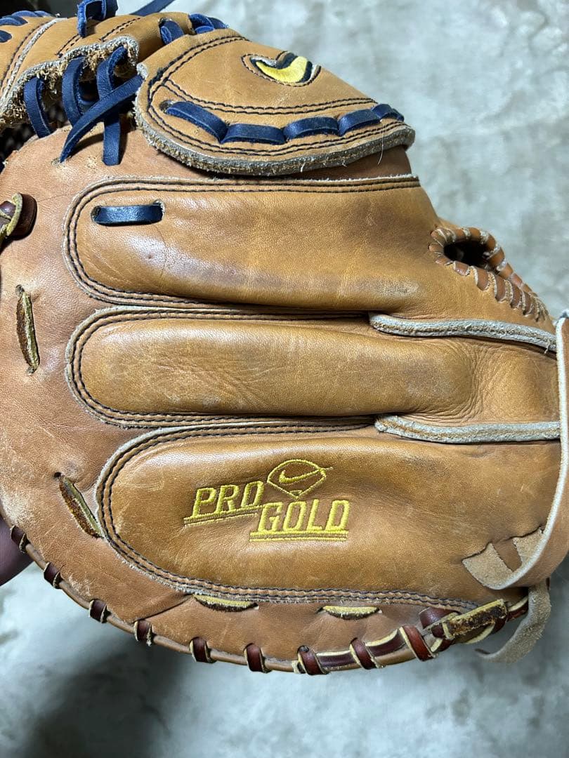 鰆*）様 Nike Pro Gold キャッチャーミット ブラウン - メルカリ