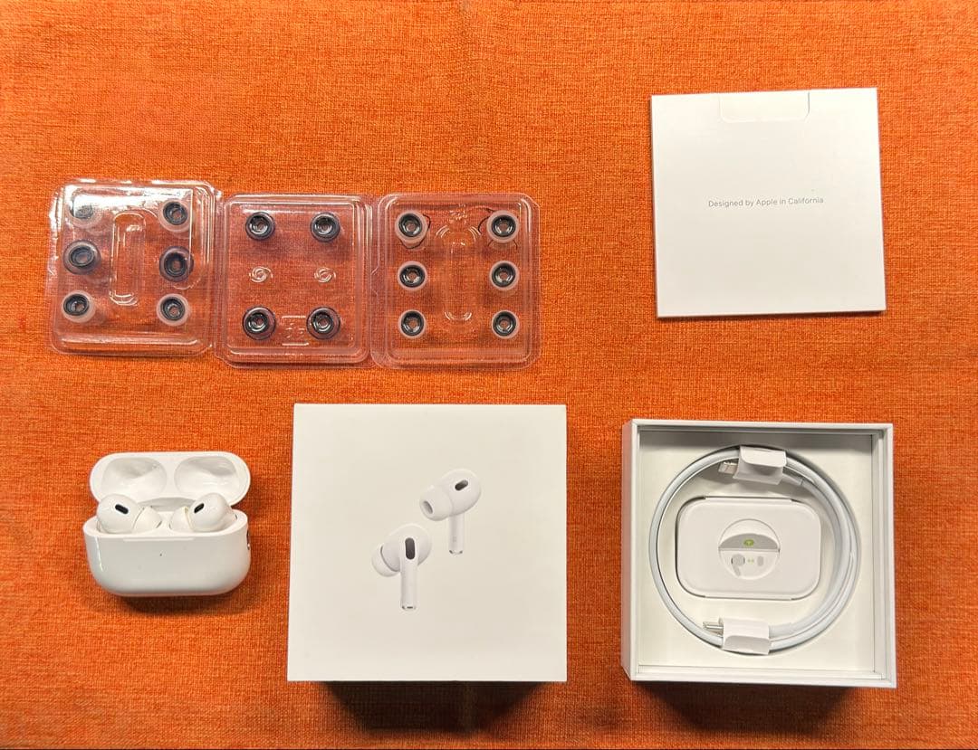 AirPods Pro 第2世代 Lightning端子 おまけ付き - メルカリ