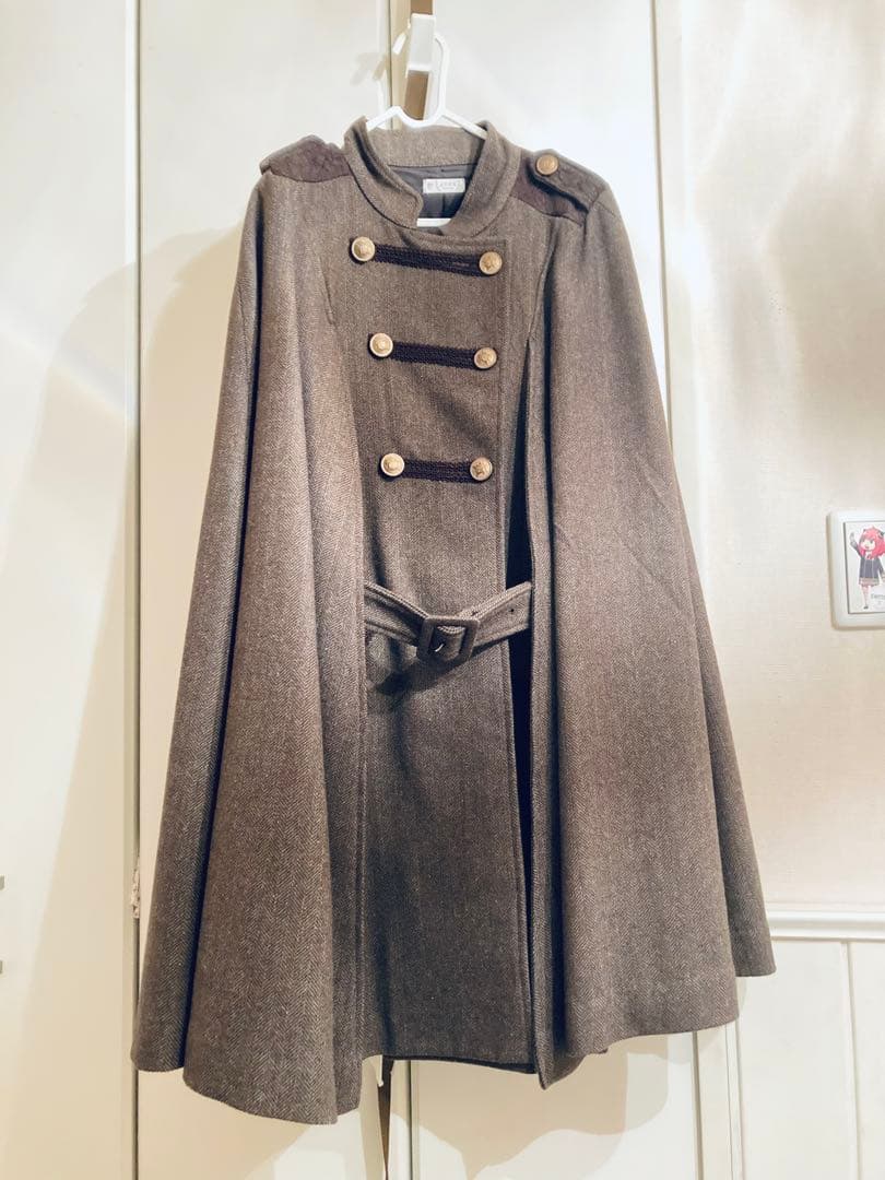 axes femme アクシーズファム ナポレオンマント風コート チャコール