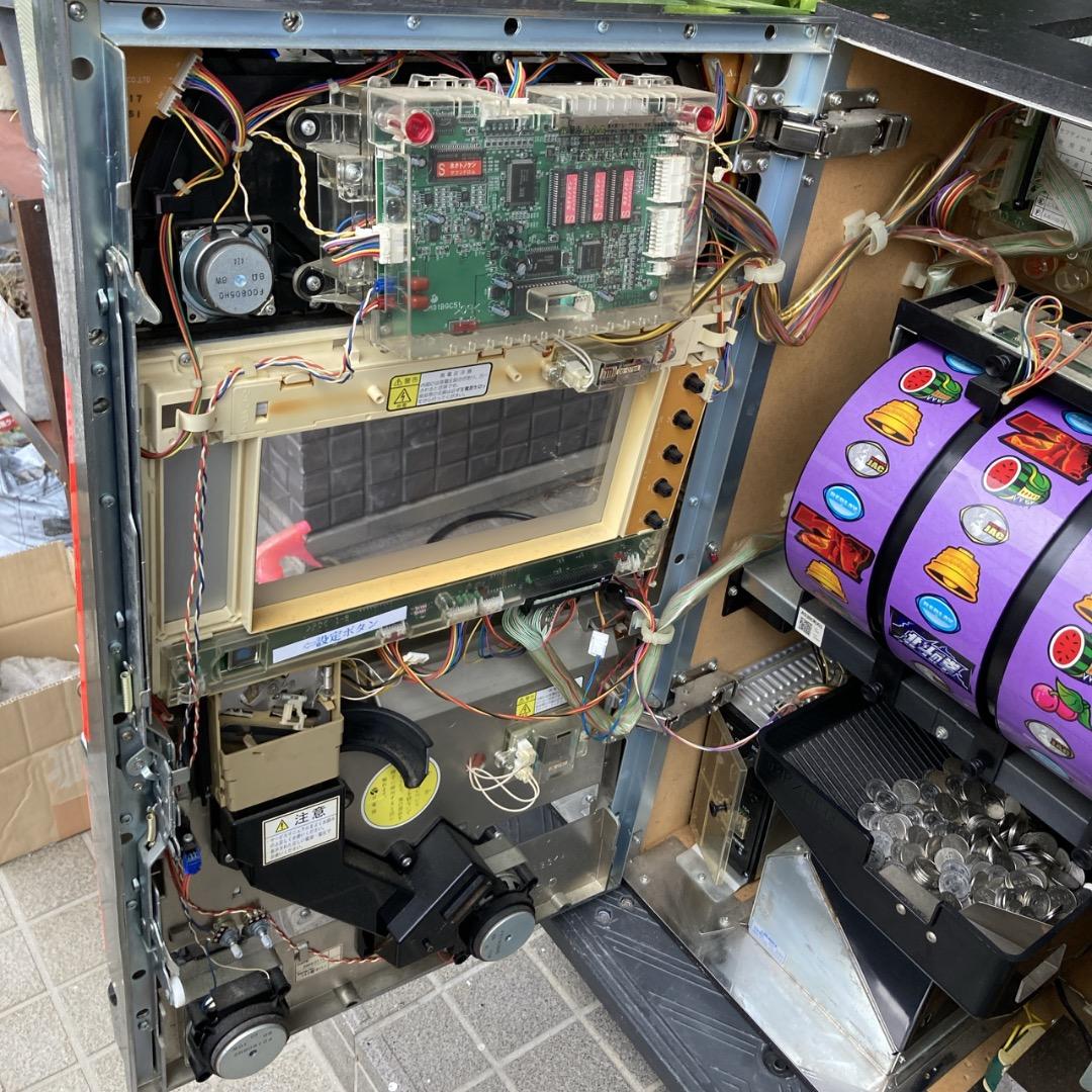 お値下げOK】 サミー 北斗の拳 4号機 初代 ユリア 鍵あり コイン不要機