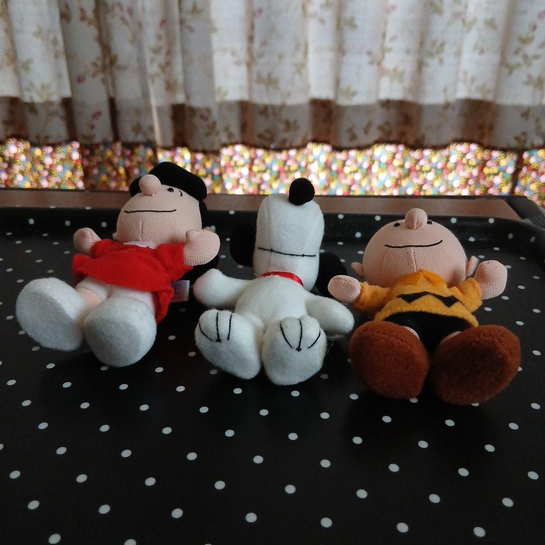 PEANUTS！スヌーピー・チャーリー・ブラウン・ルーシー ぬいぐるみ3体