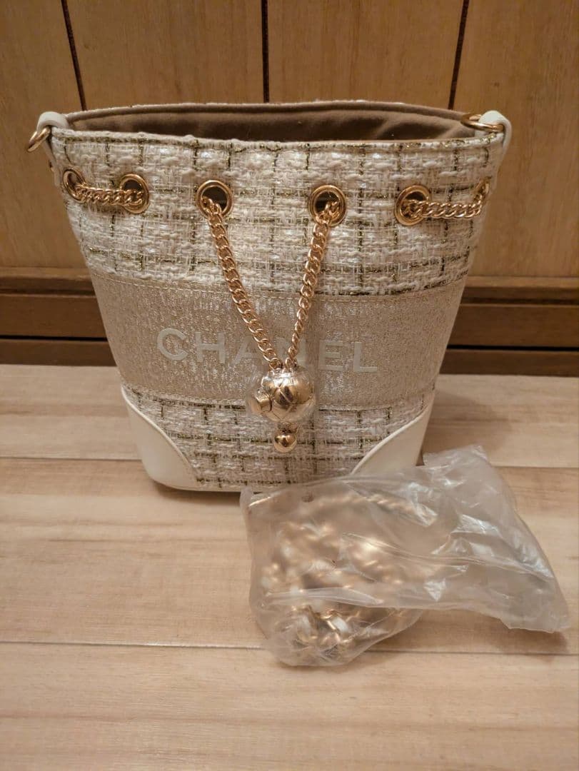非売品 CHANEL ノベルティ 白 ツイード バケットバッグ 箱無し - メルカリ