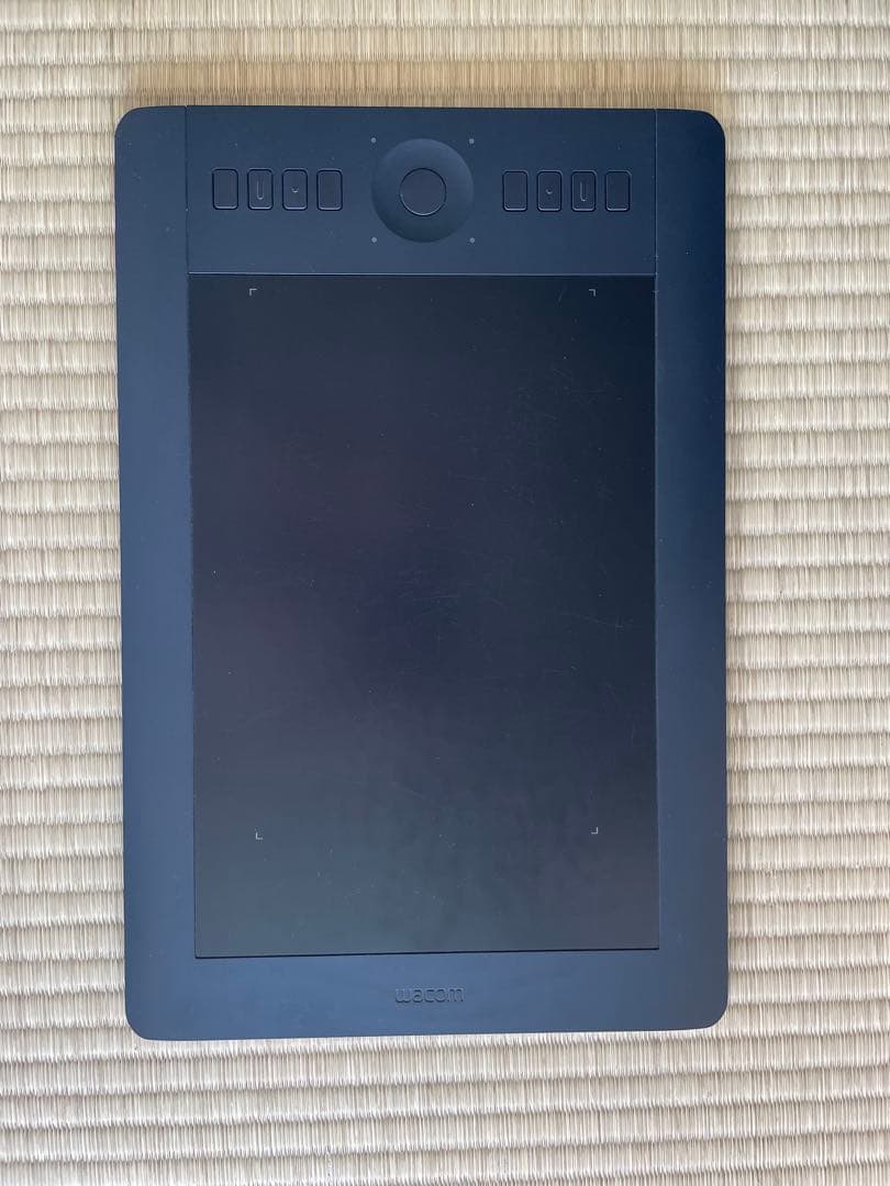 Wacom ペンタブレット　専用ペンとスタンド　ケーブル imgrc0104332402.jpg