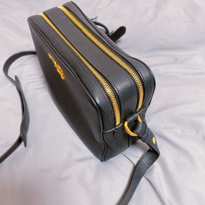値下げ不可 PRADA プラダ ショルダーバッグ - メルカリ