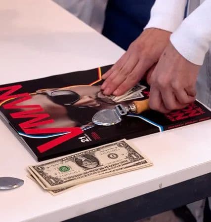 Vman Magazine issue 21【数量限定版】 - メルカリ