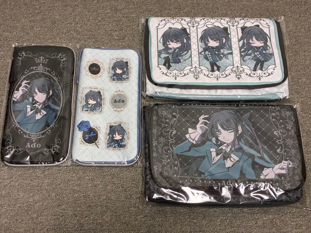 Ado 収納BOX全2種各1個、ペンライトケース全2種各