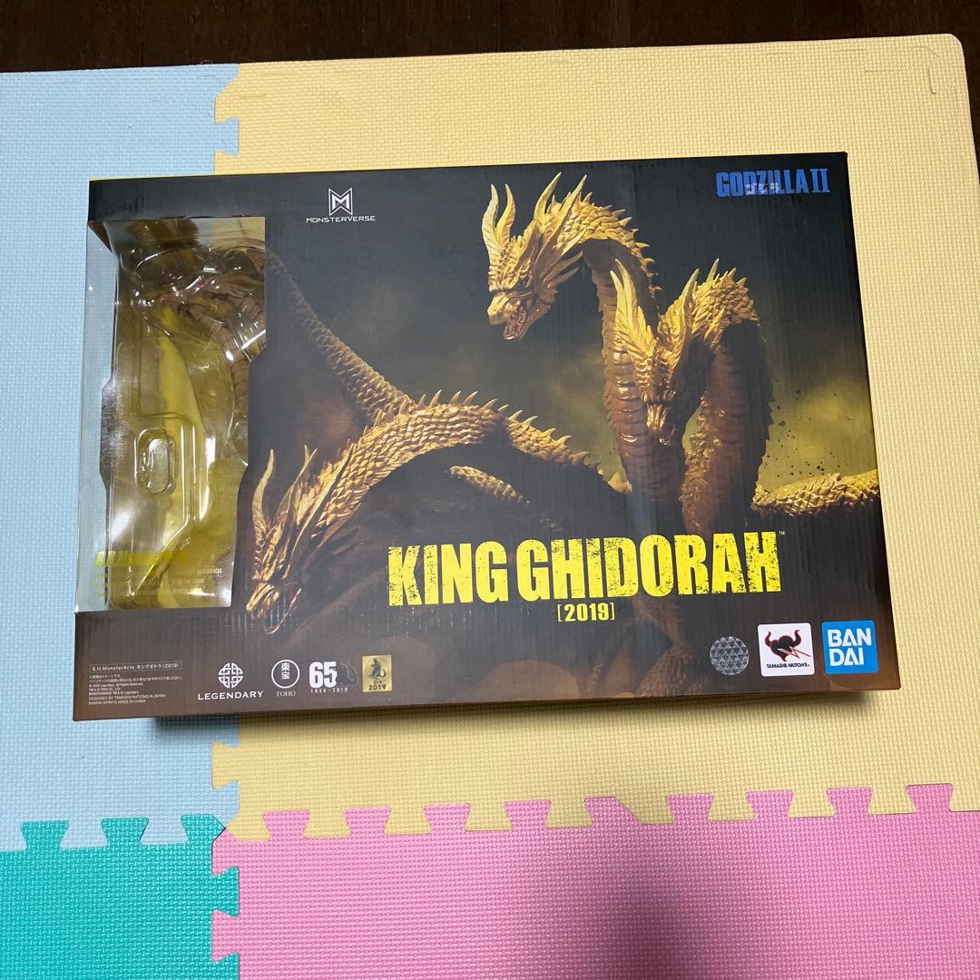 SHモンスターアーツ　キングギドラ2019 Amazon.co.jp: TAMASHII NATIONS S.H.モンスターアーツ ゴジラ