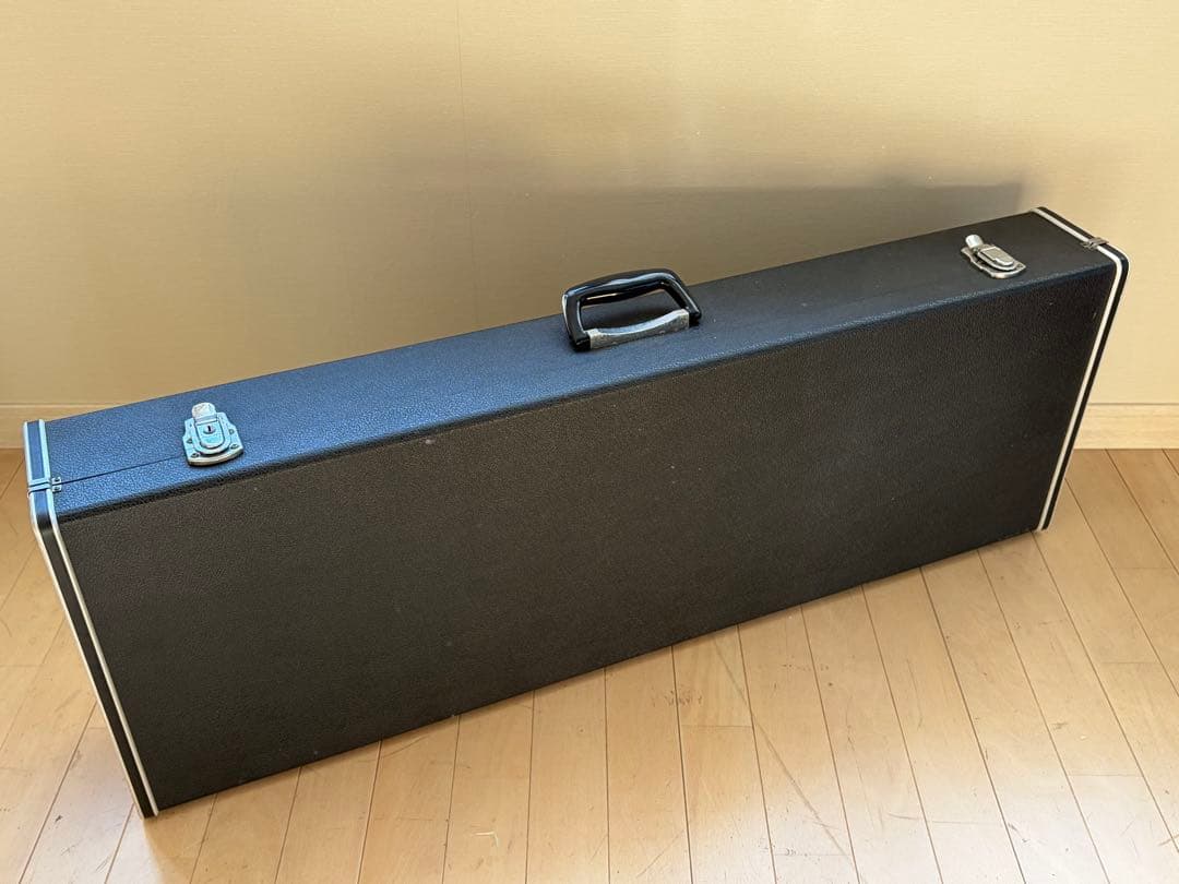 Roland Juno-106用　純正ハードケース。 Roland Juno 106 - like new with case - analogia.pl