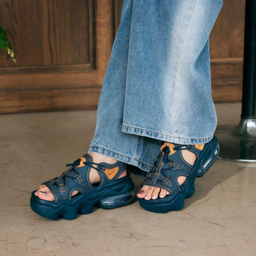 24 新品未使用 ナイキ エア マックス ココ SE ウィメンズサンダル