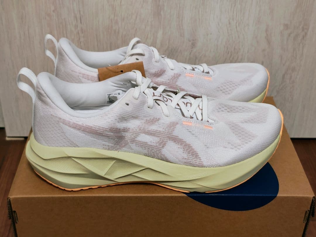 【新品未使用】アシックスASICS NOVABLAST5 28.0cm