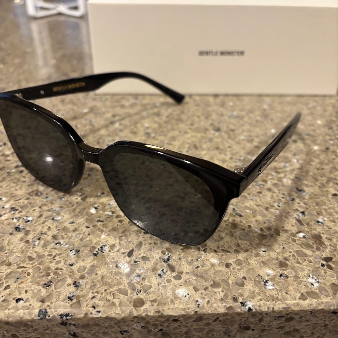 ジェントルモンスター GENTLE MONSTER LILIT リリット 黒 - メルカリ