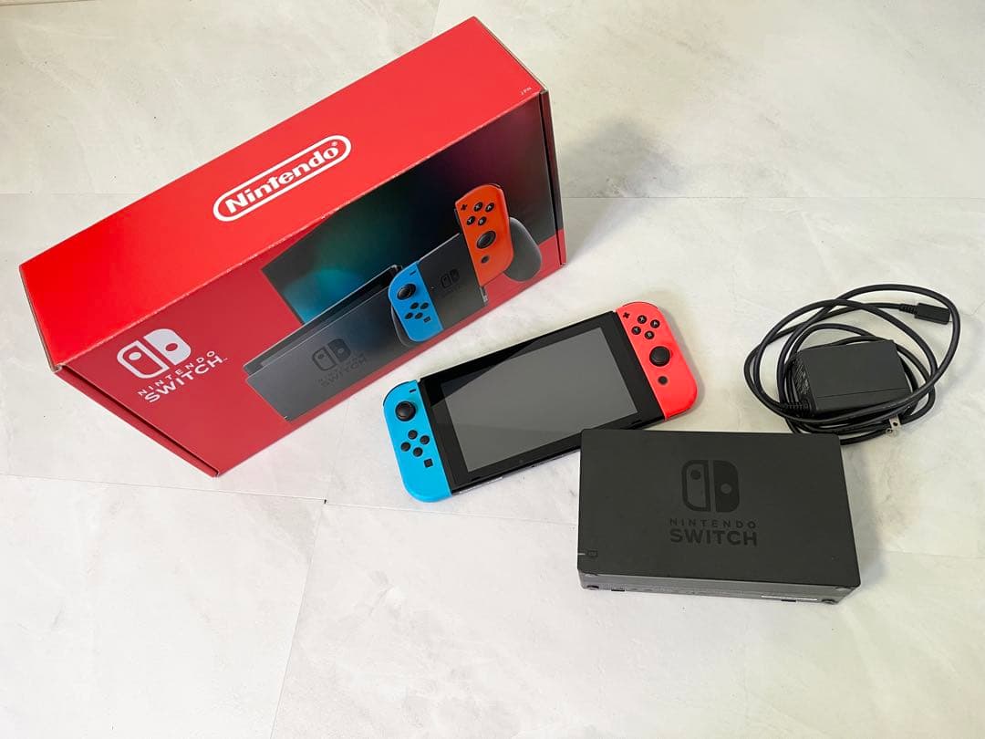 Nintendo Switch 本体 赤/青 Joy-Con 箱付き - メルカリ