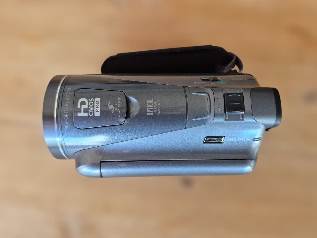 【付属品完備】Canon iVIS HF M41 デジタルビデオカメラ シルバー Amazon | Canon デジタルビデオカメラ iVIS HF M41 シルバー