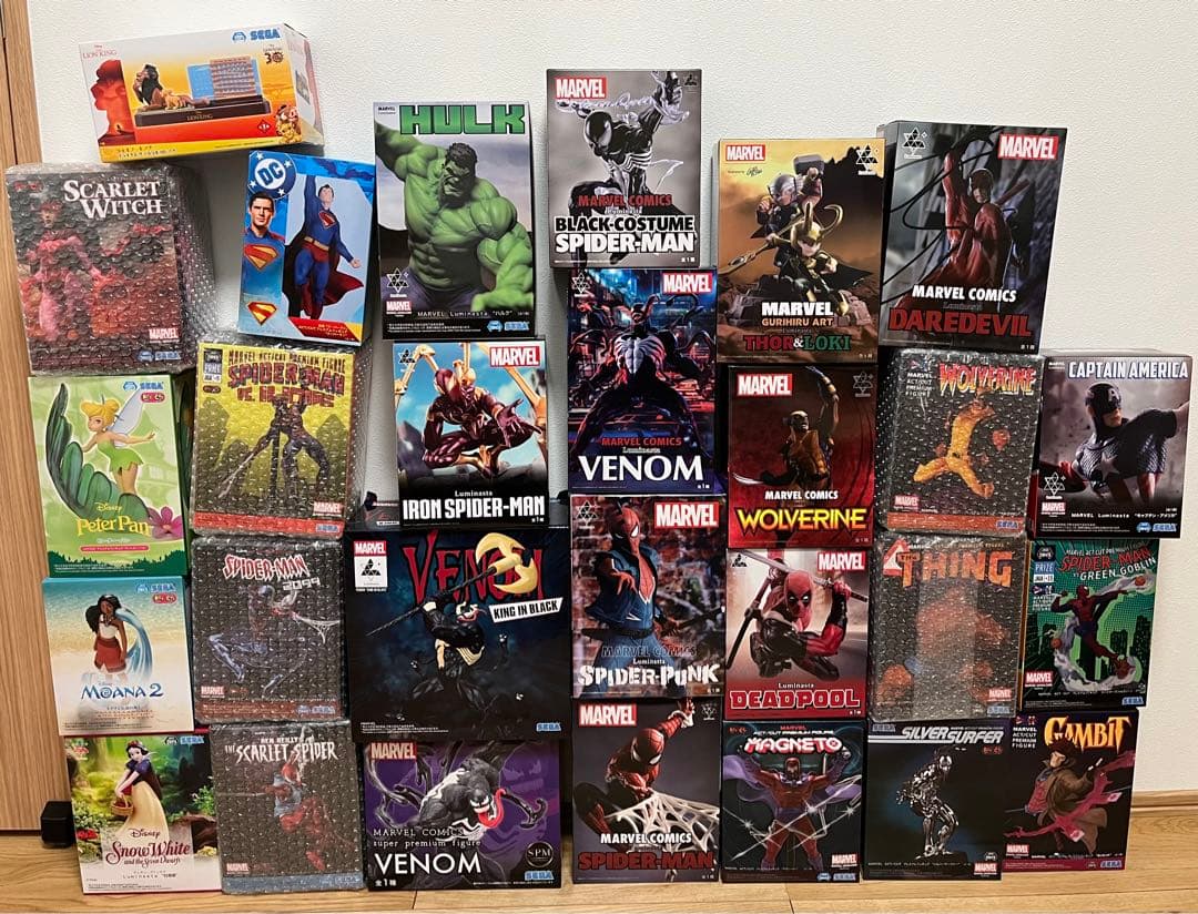 marvel アメコミ ディズニー　コレクション フィギュア　28個セット Amazon.co.jp: Disney Store X-Menデラックスフィギュアプレイセット